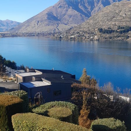 Picturesque Semi Detached in Queenstown