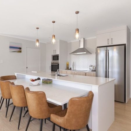 Modern sun filled 4 bedroom house