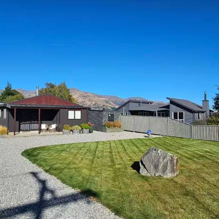 Lovely spot by the lake