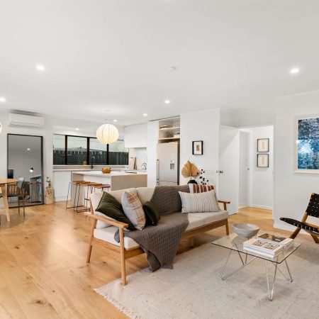 4 Bedroom, AK City Fringe.