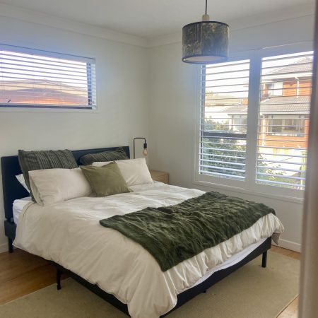North Shore Auckland Home with Pool, Spa, Milford Beach & Rangitoto Views