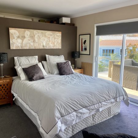 North Shore Auckland Home with Pool, Spa, Milford Beach & Rangitoto Views