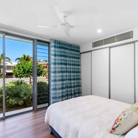 Sunshine Coast Beachside 4 BR Home