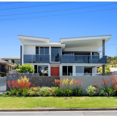 Sunshine Coast Beachside 4 BR Home