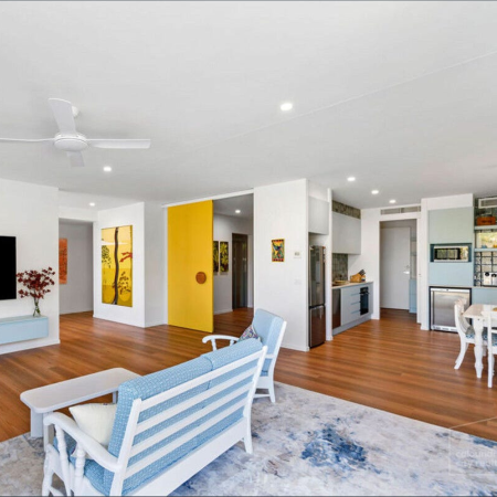 Sunshine Coast Beachside 4 BR Home